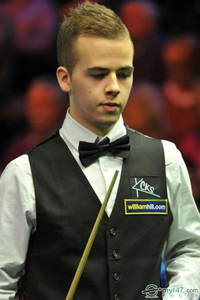 却通过独特 却通过独特