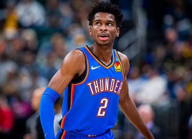 他在球场上 他在球场上